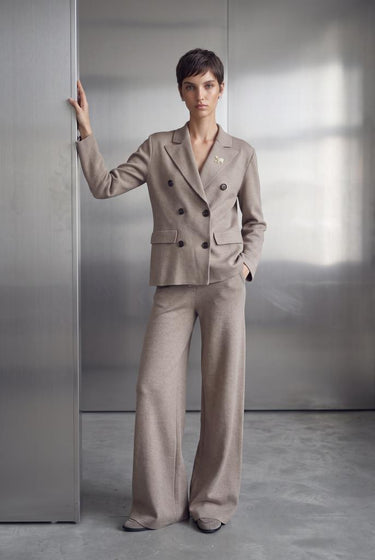 Broş Detaylı Çift Düğmeli Vatkalı Vizon Triko Blazer Ceket - Join Us