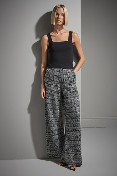 Kare Yaka Siyah Triko Crop Top - Join Us